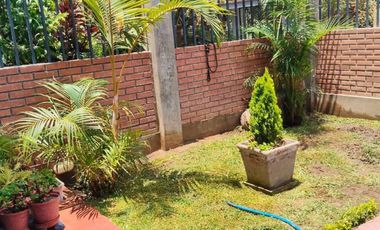 Vendo casa altura 20 Av Colonial