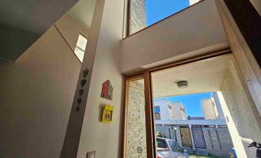 VENDO CASA EN CONDOMINIO LOMAS 4D 4B 180 M2