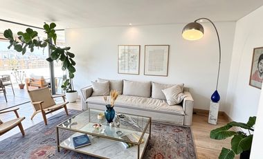 Exclusivo Departamento Remodelado en Lo Curro con Piscina Privada y Vista Panorámica