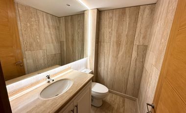 Exclusivo Departamento Remodelado en Lo Curro con Piscina Privada y Vista Panorámica