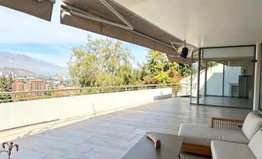 Exclusivo Departamento Remodelado en Lo Curro con Piscina Privada y Vista Panorámica