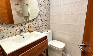 Exclusivo Departamento Remodelado en Lo Curro con Piscina Privada y Vista Panorámica