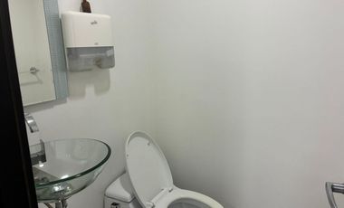 Hermosa oficina en la 72 en arriendo