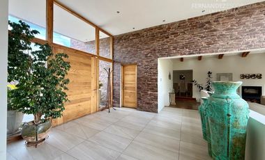 RINCONADA - VENDE CASA 4D 5B PISCINA - COND. LOS PLACERES