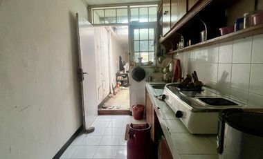 Jarang Ada!! Rumah Strategis Pusat Kota Lingkungan Nyaman dan Tenang di Buah Batu Bandung