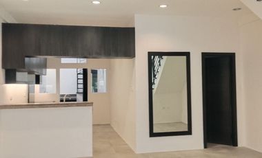 FOR SALE AND LEASE TOWNHOUSE IN PALM VILLAGE MAKATI CITY