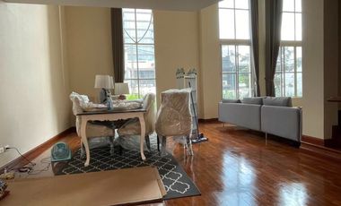 Baan Klang Krung Thonglor mid of Sukhumvit 55 Near BTS Thonglor . The best Location