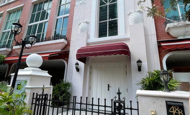 Baan Klang Krung Thonglor mid of Sukhumvit 55 Near BTS Thonglor . The best Location
