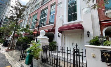 Baan Klang Krung Thonglor mid of Sukhumvit 55 Near BTS Thonglor . The best Location