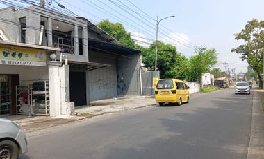 Dijual Cepat Gudang Cocok Untuk Usaha - Lokasi Strategis DI Sukabumi