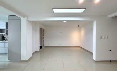 Extraordinaria casa remodelada de 152 m2, 3 Alcobas, 3 baños y estudio en Veracruz Conjunto Residencial. Tulipanes. Dosquebradas.
