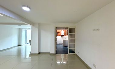 Extraordinaria casa remodelada de 152 m2, 3 Alcobas, 3 baños y estudio en Veracruz Conjunto Residencial. Tulipanes. Dosquebradas.
