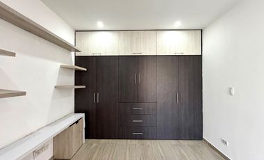 Extraordinaria casa remodelada de 152 m2, 3 Alcobas, 3 baños y estudio en Veracruz Conjunto Residencial. Tulipanes. Dosquebradas.