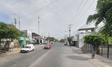 CASA EN VENTA COLONIA LOMAS DE INDEPENDENCIA POR REMATE, EXCELENTE OPORTUNIDAD!