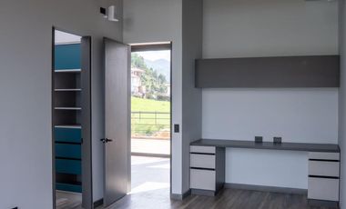 Oportunidad Única de Negocio Exclusiva Casa en Antawara Reservado