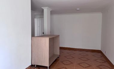 CONFORTABLE APARTAMENTO EN VENTA EN EL CARMELO, BELLO, CON VISTA A ZONA VERDE