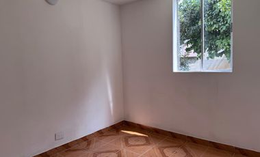 CONFORTABLE APARTAMENTO EN VENTA EN EL CARMELO, BELLO, CON VISTA A ZONA VERDE