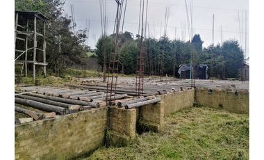 LOTE CON LICENCIA VEREDA YERBABUENA