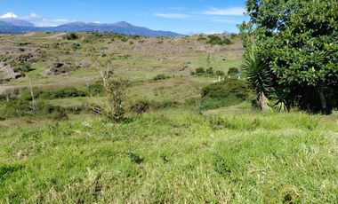 LA MERCED, sector Guantugloma, vendo 18000m2 de terreno, con construcción, tiene luz y agua