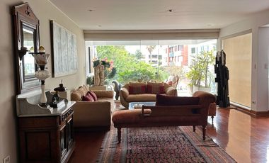 Venta - Dpto Exclusivo Frente a Parque - 2° Piso - 316 m² - Terraza Techada - 3 Dorm. - 3 Cocheras