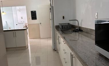 Venta - Dpto Exclusivo Frente a Parque - 2° Piso - 316 m² - Terraza Techada - 3 Dorm. - 3 Cocheras