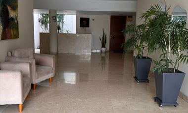 Venta - Dpto Exclusivo Frente a Parque - 2° Piso - 316 m² - Terraza Techada - 3 Dorm. - 3 Cocheras