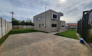 Se arrienda hermosa casa mediterranea en Mirador de Nogales, Machali