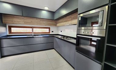 Se arrienda hermosa casa mediterranea en Mirador de Nogales, Machali