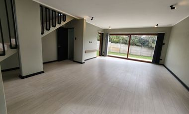 Se arrienda hermosa casa mediterranea en Mirador de Nogales, Machali