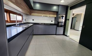 Se arrienda hermosa casa mediterranea en Mirador de Nogales, Machali