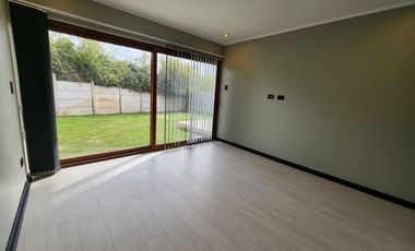 Se arrienda hermosa casa mediterranea en Mirador de Nogales, Machali