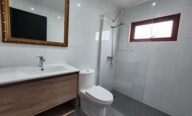 Se arrienda hermosa casa mediterranea en Mirador de Nogales, Machali