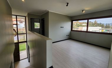 Se arrienda hermosa casa mediterranea en Mirador de Nogales, Machali