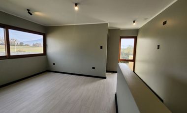 Se arrienda hermosa casa mediterranea en Mirador de Nogales, Machali