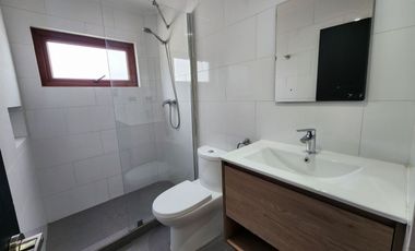 Se arrienda hermosa casa mediterranea en Mirador de Nogales, Machali