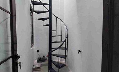 Dijual Rumah Full Renovasi di Villa Dago Pamulang dekat ke Bsd