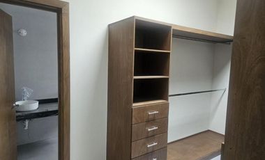 Casa con 191 m² Superficie de Terreno y 4 Recámaras en Venta, Privanzas del Campestre