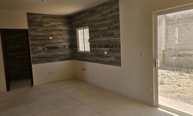 Casa con 200 m² Superficie de Terreno, 3 Recámaras en Venta en Hacienda Real