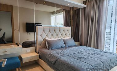 ให้เช่าคอนโดหรูวิวทะเล The Riviera Wongamat Beach Pattaya 1 Bedroom 45 Sq.m.  High Floor Walking Distance to the Beach Near Terminal 21 Pattaya