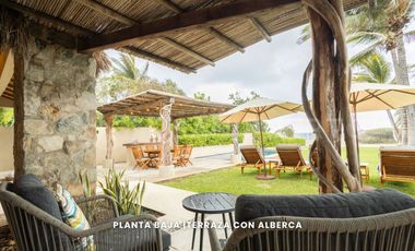 Se Vende Casa Arena – Villa de Lujo Frente al Mar en Puerto Escondido