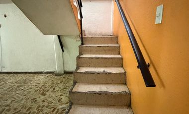 Se Vende Casa Comercial y Habitacional en los Reyes Ixtacala, Estado de Mexico