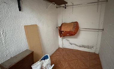 Se Vende Casa Comercial y Habitacional en los Reyes Ixtacala, Estado de Mexico