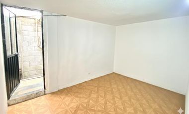Se Vende Casa Comercial y Habitacional en los Reyes Ixtacala, Estado de Mexico