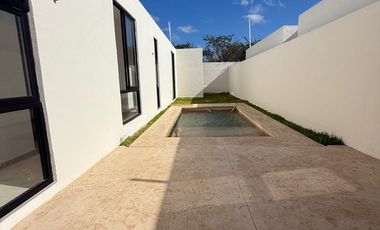 CASA EN PRIVADA EN CHOLUL DE UNA PLANTA