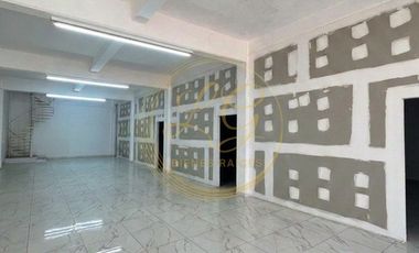 Local de 3 niveles a 4 calles del Zócalo de Veracruz