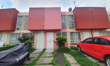 Casa en Los Héroes Toluca! Seguridad 24/7, 2 Recamaras / Un lugar de estacionamiento