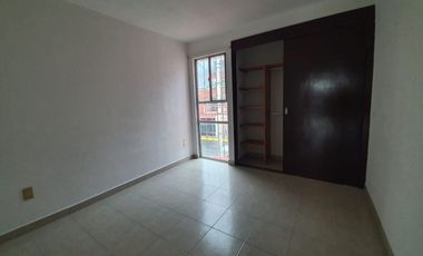 Casa en Los Héroes Toluca! Seguridad 24/7, 2 Recamaras / Un lugar de estacionamiento