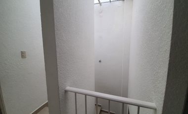 Casa en Los Héroes Toluca! Seguridad 24/7, 2 Recamaras / Un lugar de estacionamiento