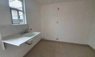 Casa en Los Héroes Toluca! Seguridad 24/7, 2 Recamaras / Un lugar de estacionamiento