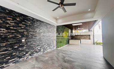 Venta Casa en  Real de la Sierra zona Sierra Alta